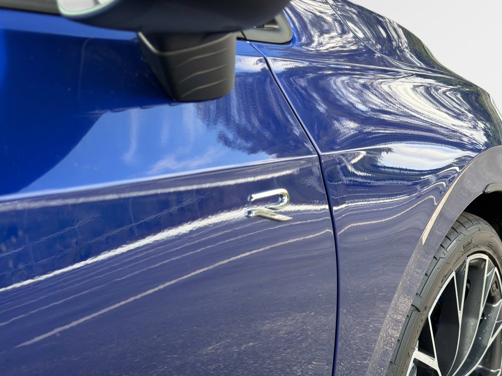 Used 2025 Volkswagen Golf image 23