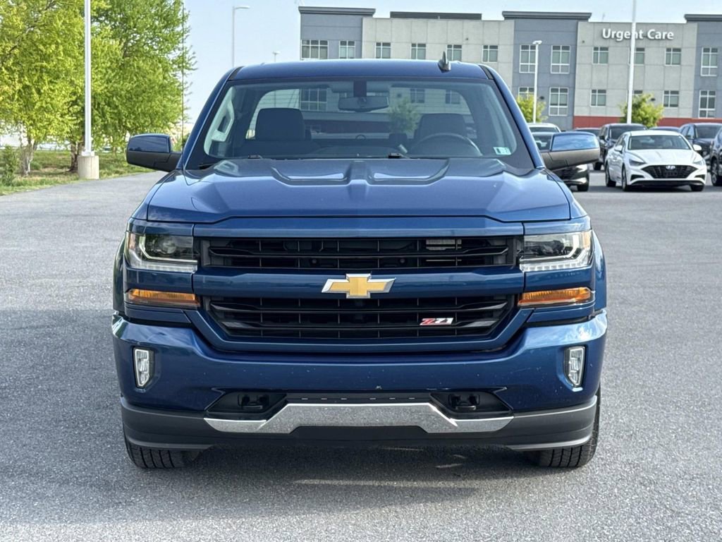 Used 2018 Chevrolet Silverado 1500 LT w/ All Star Edition AWD/4WD image 28