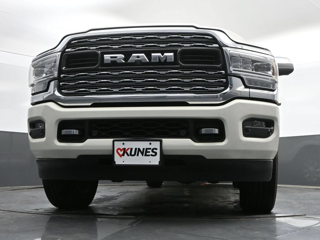 Used 2022 RAM 2500 Limited AWD/4WD image 44