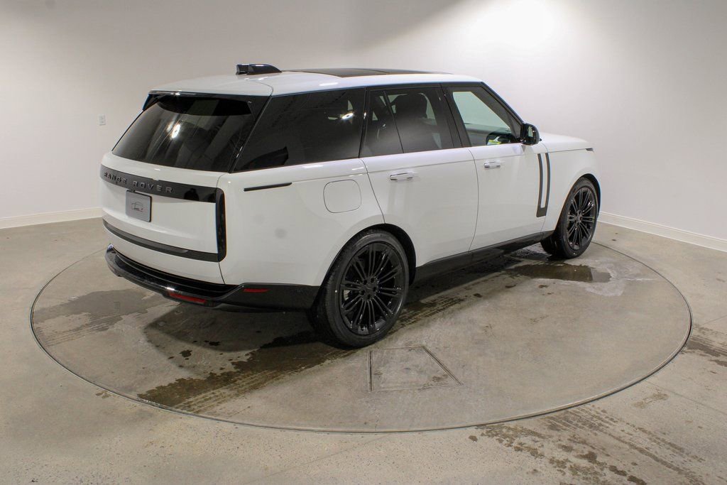 New 2026 Land Rover Range Rover SE image 5