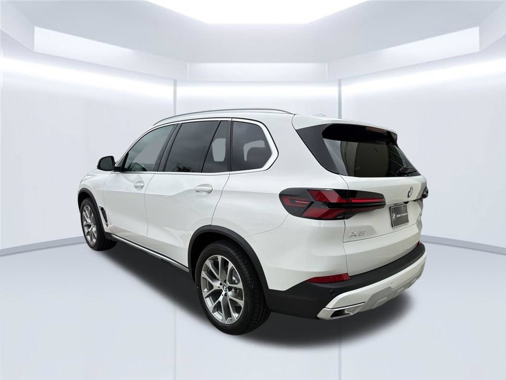 New 2026 BMW X5 sDrive40i w/ Parking Assistance Package RWD image 4