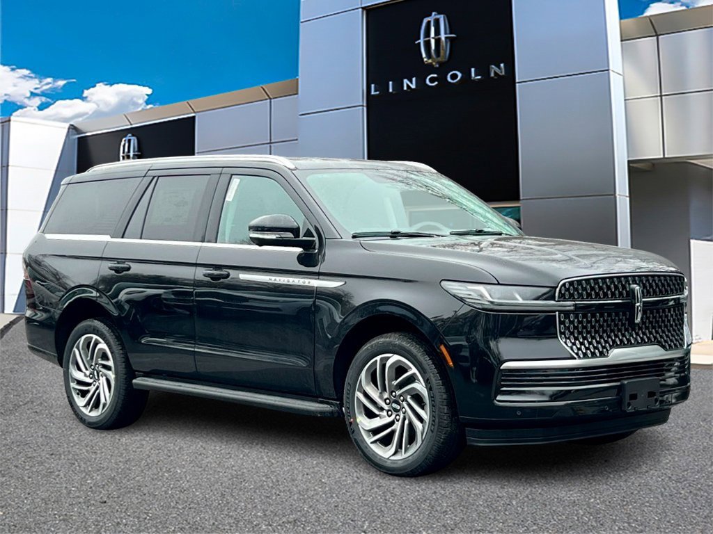 New 2026 Lincoln Navigator Premiere image 1
