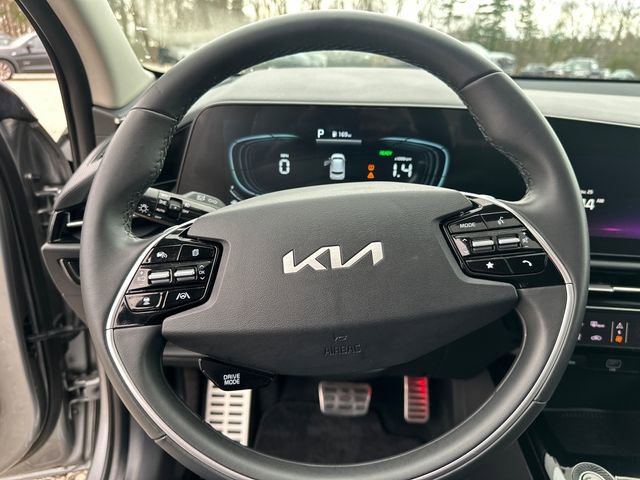 Used 2024 Kia Niro EX Touring image 30