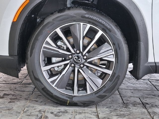 New 2027 INFINITI QX60 Luxe w/ Cargo Package FWD image 24