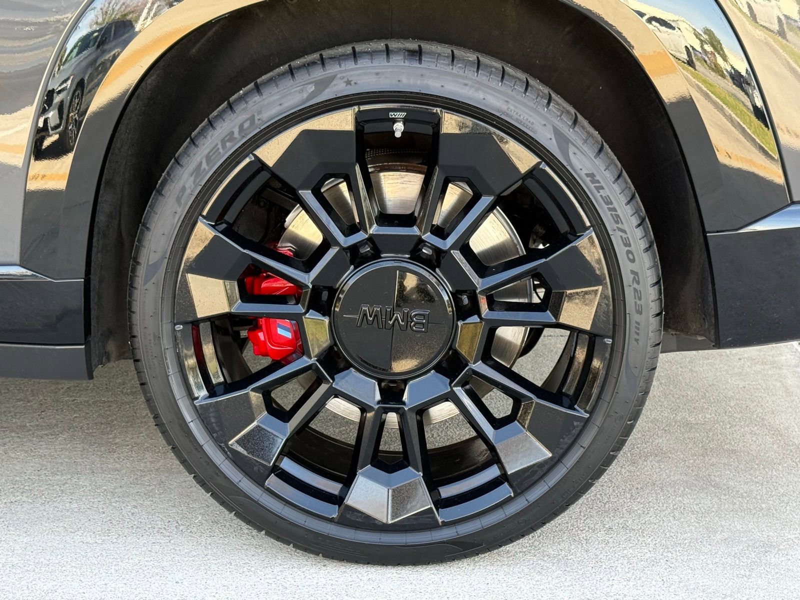 Used 2025 BMW XM Base image 18