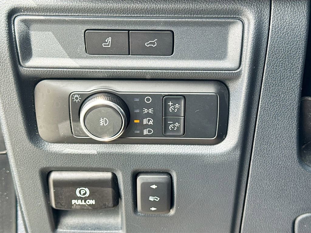 Used 2022 Ford Expedition Limited AWD/4WD image 10