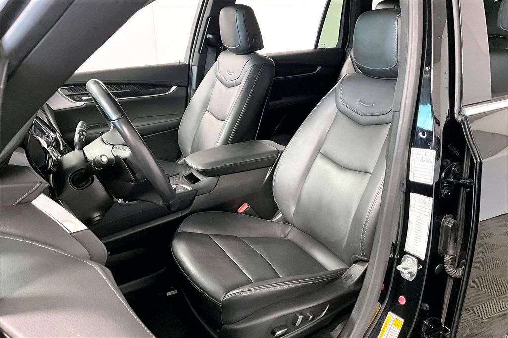 Used 2024 Cadillac XT6 Premium Luxury image 25