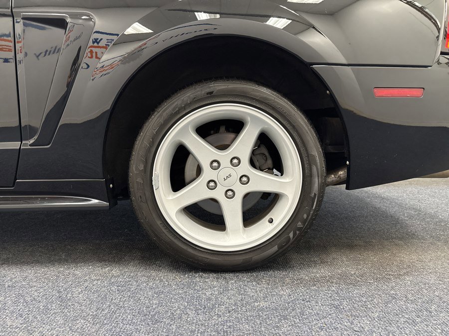 Used 1999 Ford Mustang Cobra RWD image 33