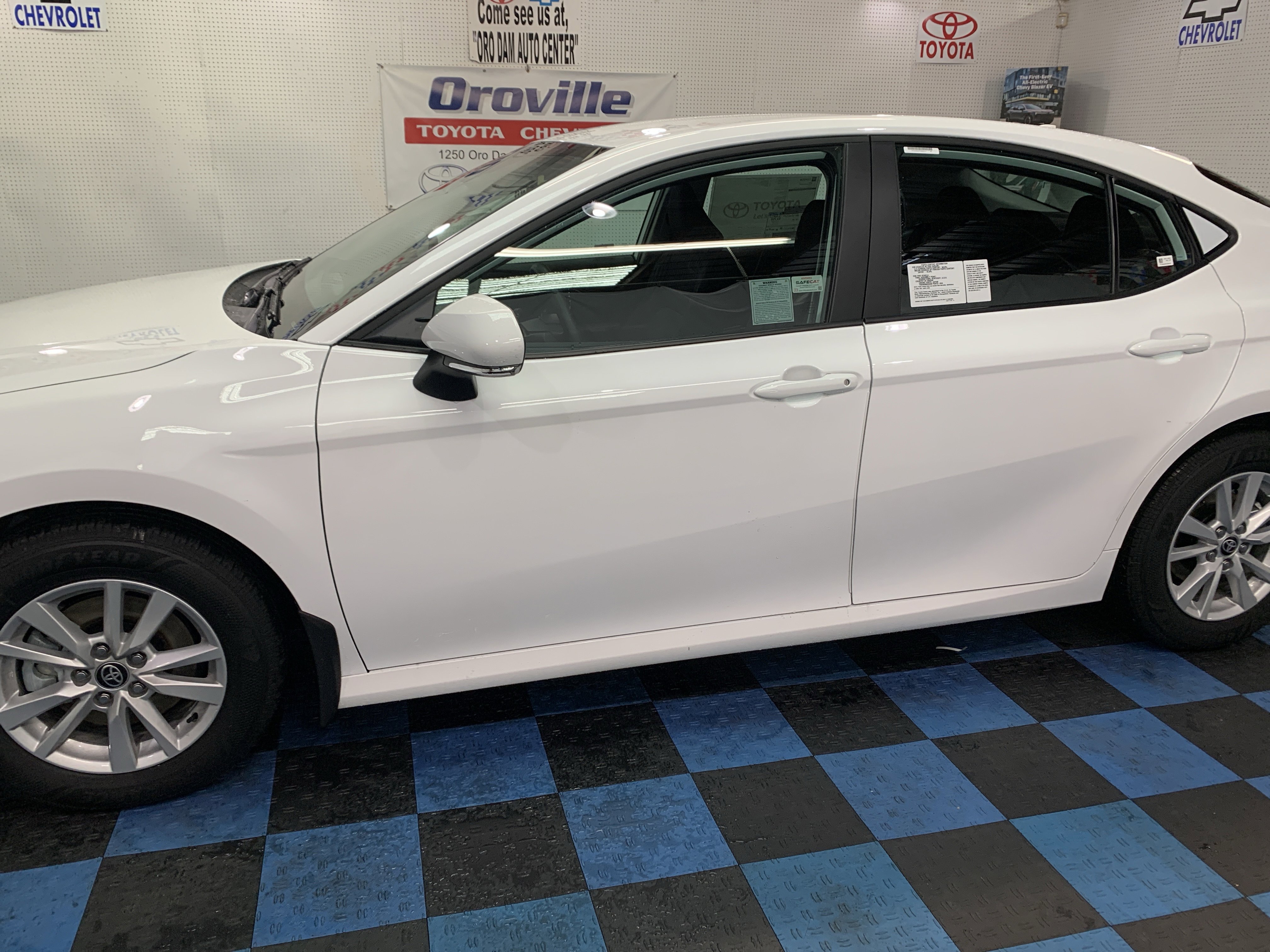 New 2026 Toyota Camry LE w/ Convenience Package image 2