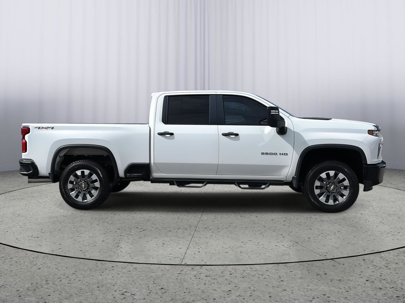 Used 2021 Chevrolet Silverado 2500 Custom w/ Custom Value Package image 7