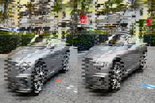 Used 2021 Bentley Continental GT Mulliner image 9