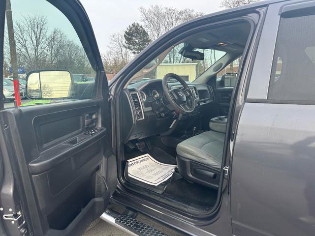 Used 2016 RAM 2500 Tradesman w/ Chrome Appearance Group AWD/4WD image 11
