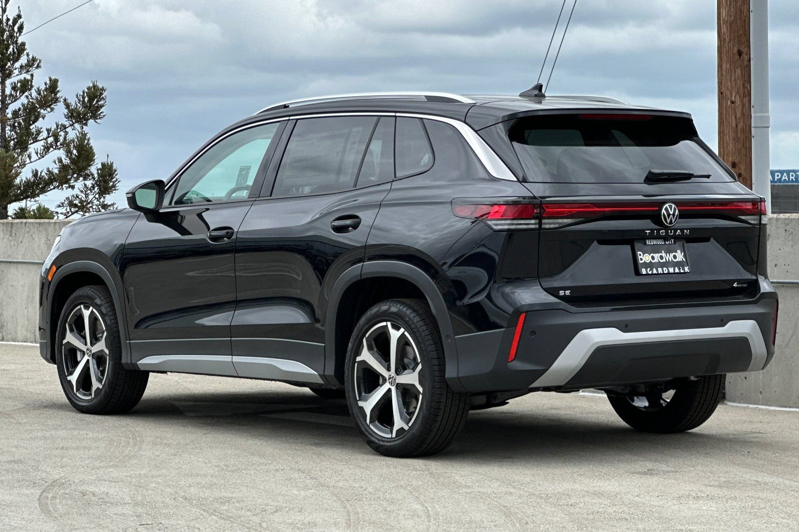New 2026 Volkswagen Tiguan SE AWD/4WD image 6