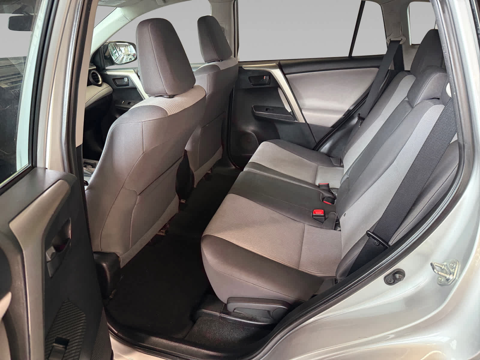 Used 2014 Toyota RAV4 LE FWD image 22