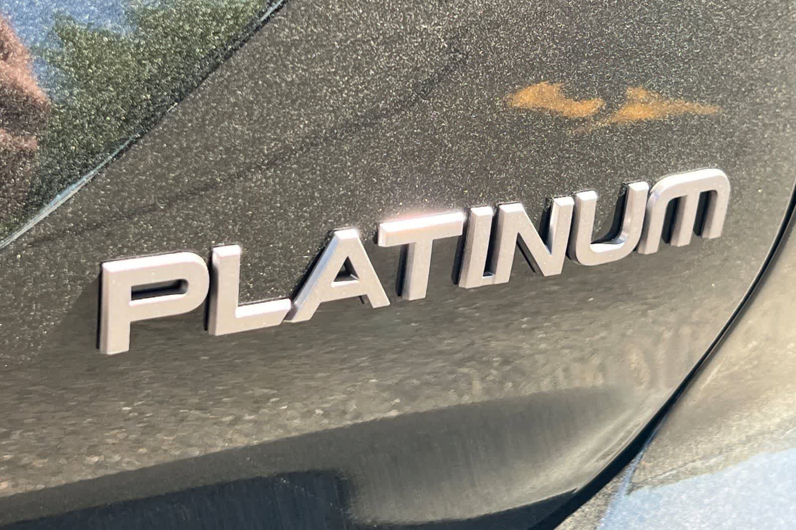 New 2026 Nissan Rogue Platinum AWD/4WD image 17