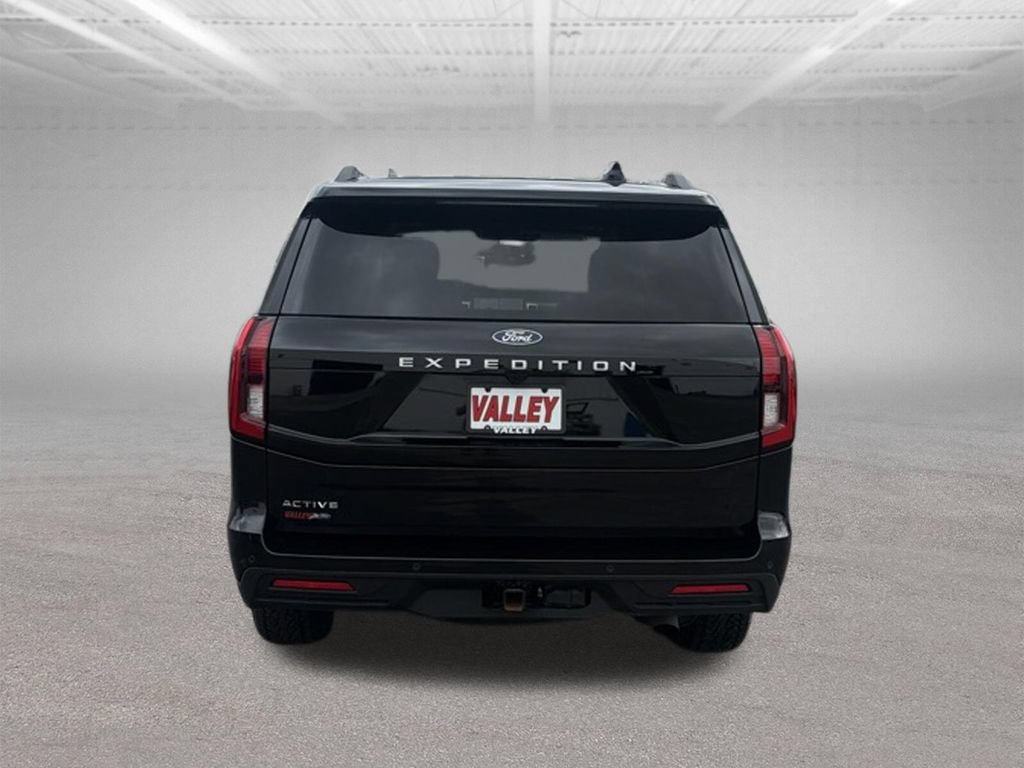 Used 2026 Ford Expedition Active AWD/4WD image 12