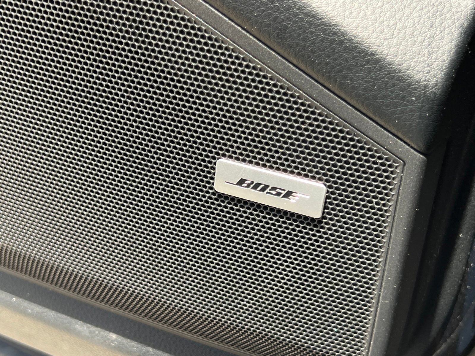 Certified 2020 Porsche Cayenne AWD/4WD image 31