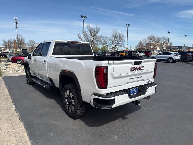 Used 2024 GMC Sierra 3500 Denali w/ Denali Reserve Package AWD/4WD image 4