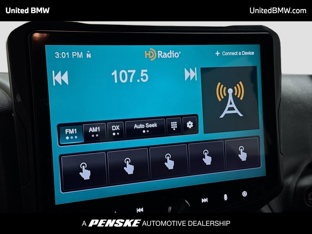 Used 2017 Jeep Wrangler Rubicon AWD/4WD image 8