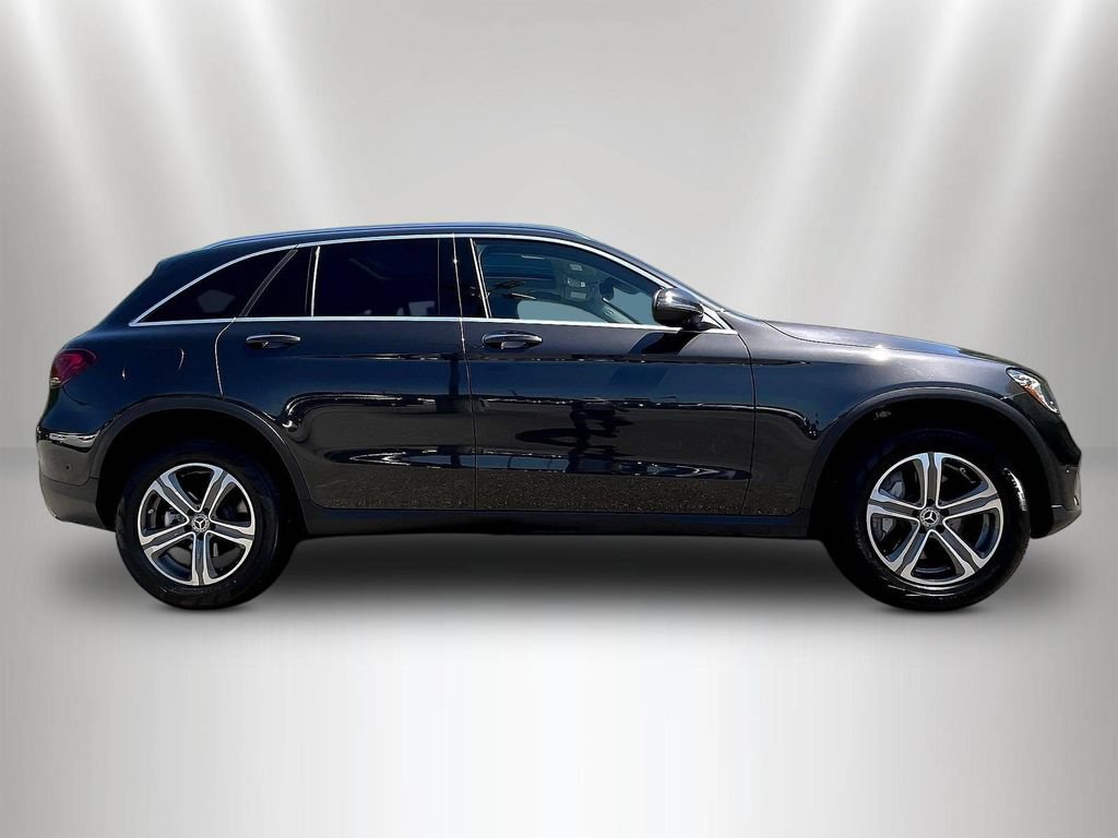 Certified 2022 Mercedes-Benz GLC 300 image 4