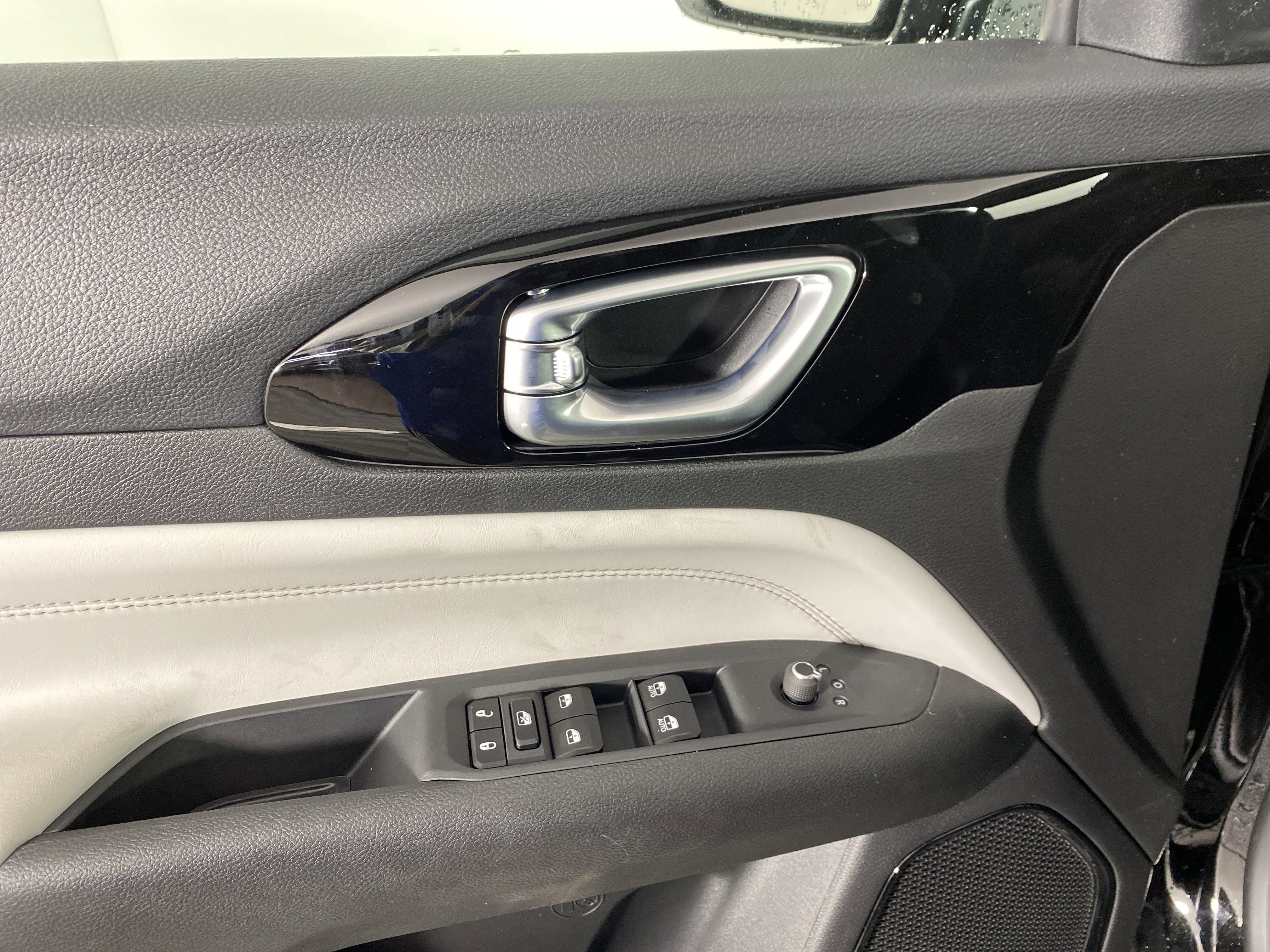 New 2026 Jeep Compass Limited image 13