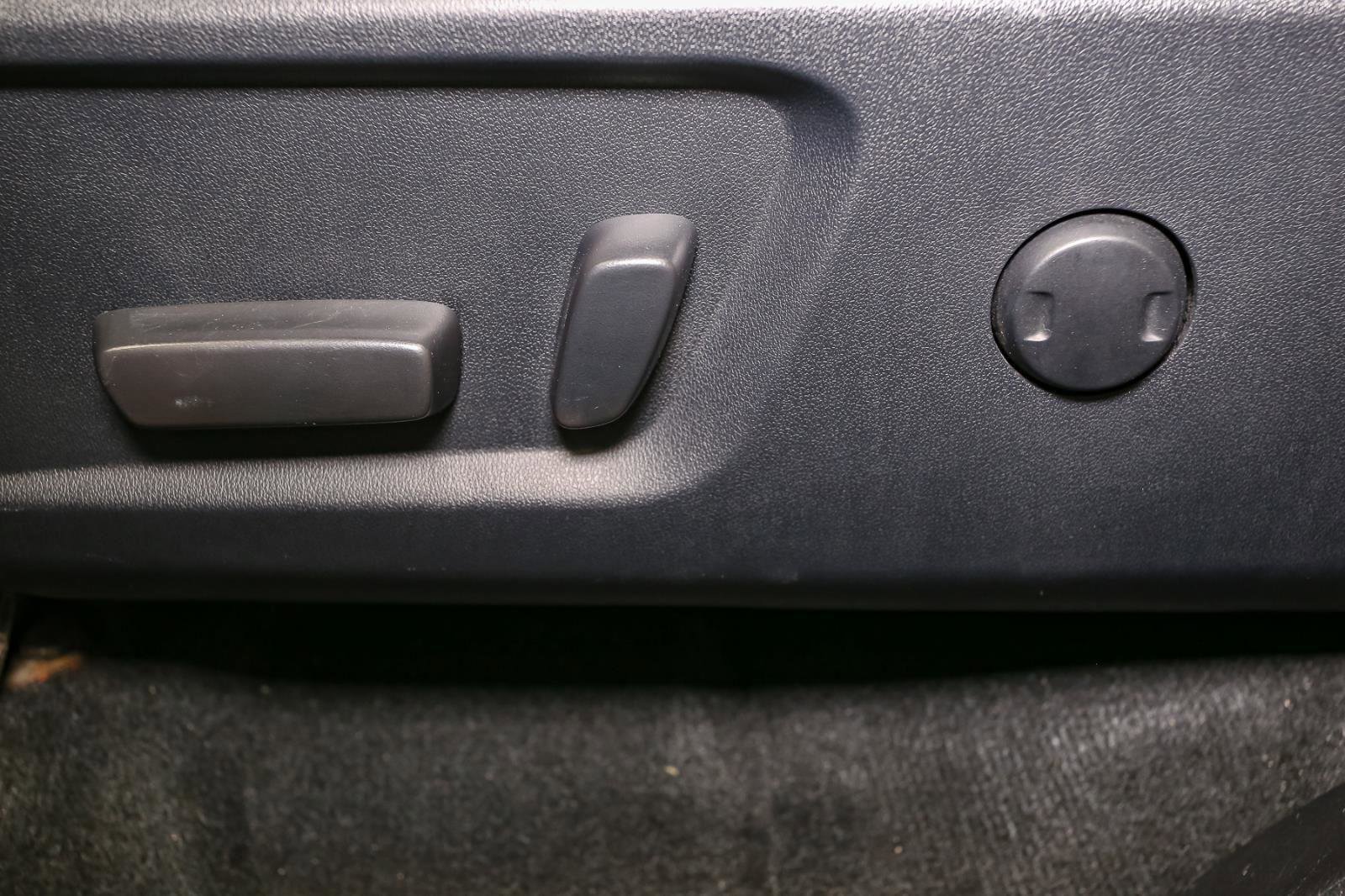 Used 2016 Toyota Tundra SR5 image 36