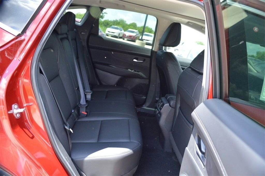 Used 2025 Nissan Murano SL AWD/4WD image 12