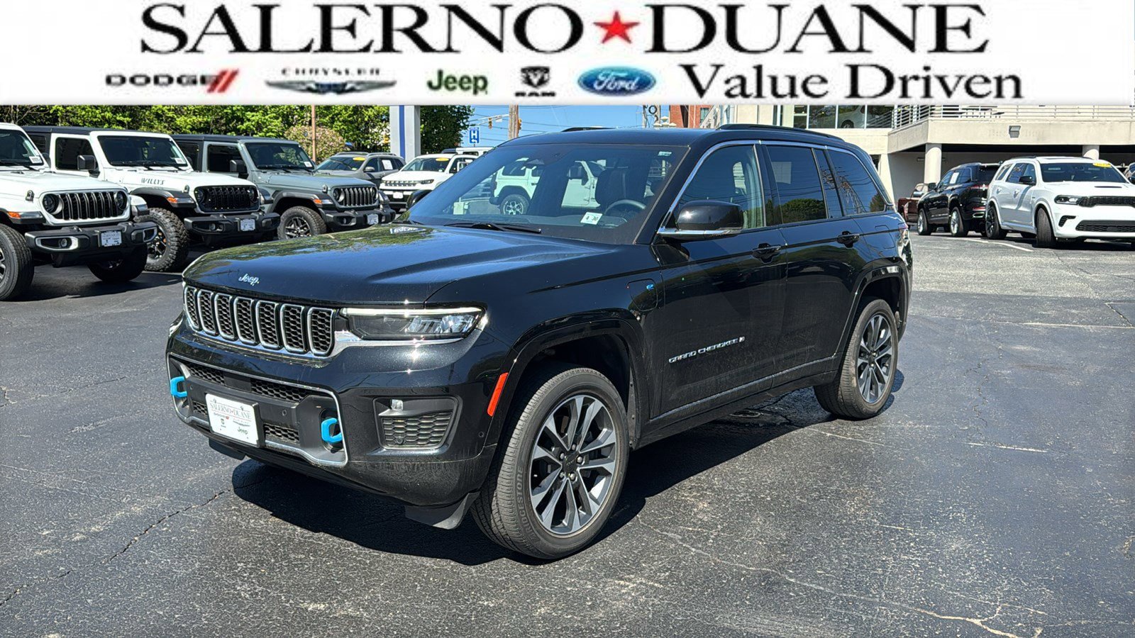 Used 2024 Jeep Grand Cherokee Overland w/ Luxury Tech Group IV