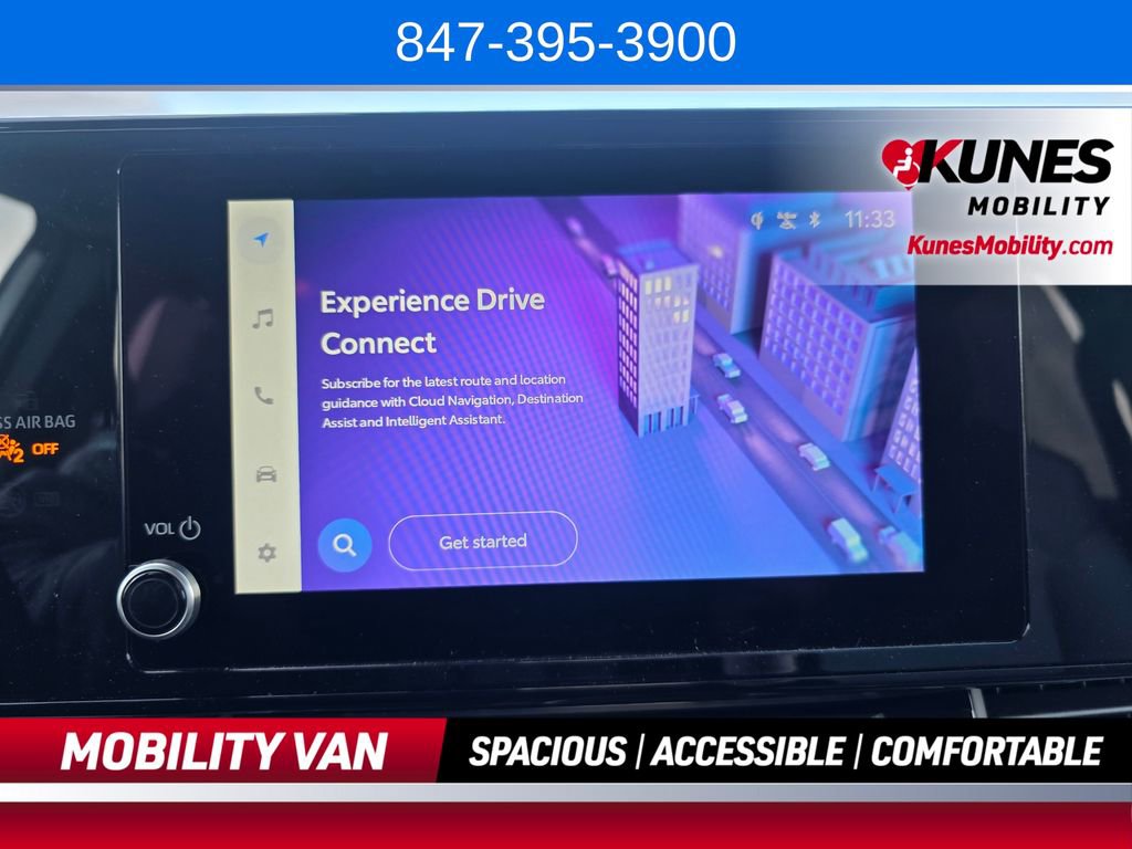 Used 2026 Toyota Sienna LE FWD image 49