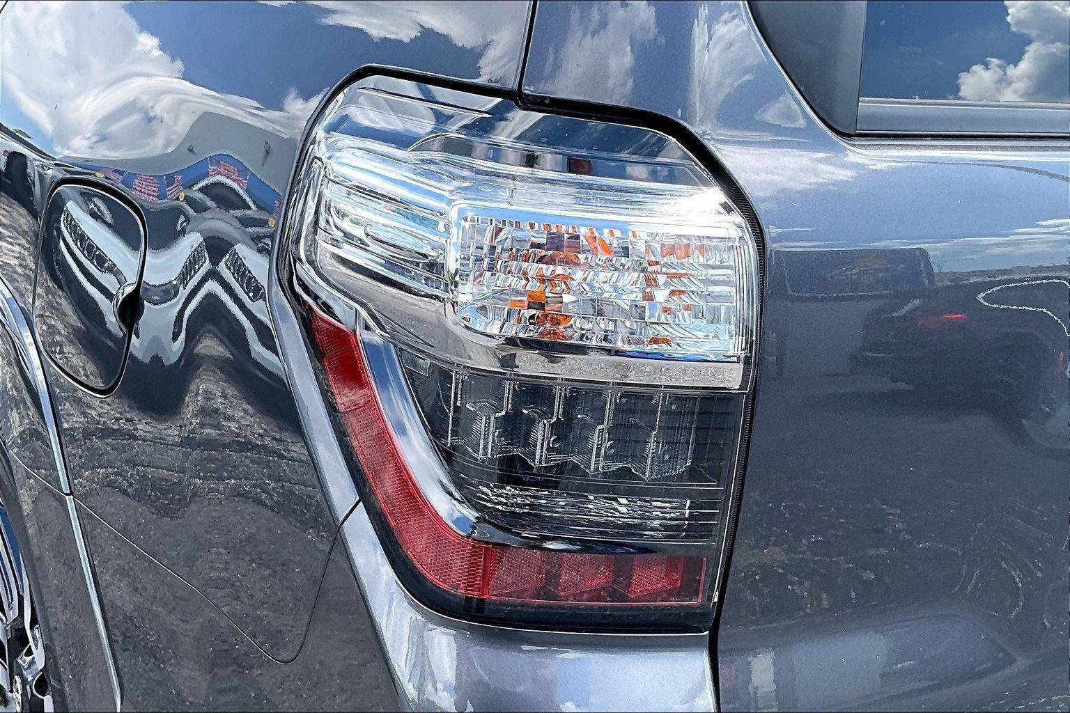 Used 2020 Toyota 4Runner Limited RWD image 23