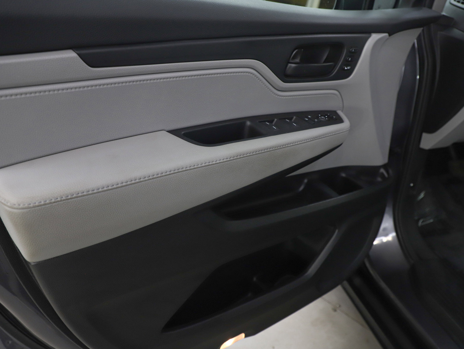 Used 2018 Honda Odyssey EX-L image 23