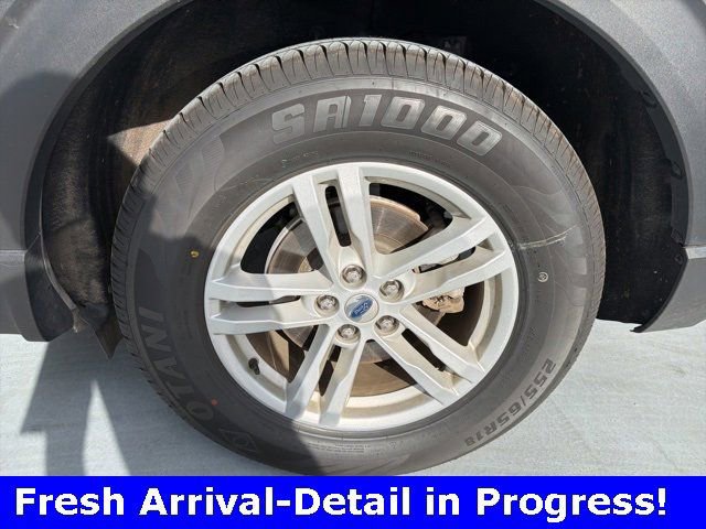 Used 2024 Ford Explorer XLT w/ Equipment Group 202A RWD image 13
