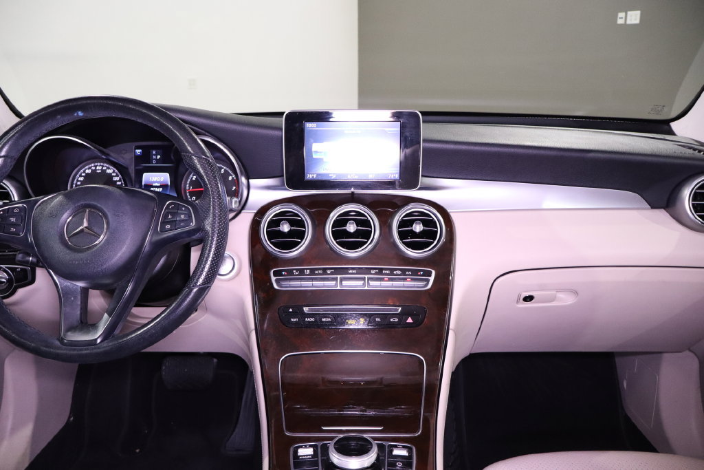Used 2019 Mercedes-Benz GLC 300 image 27