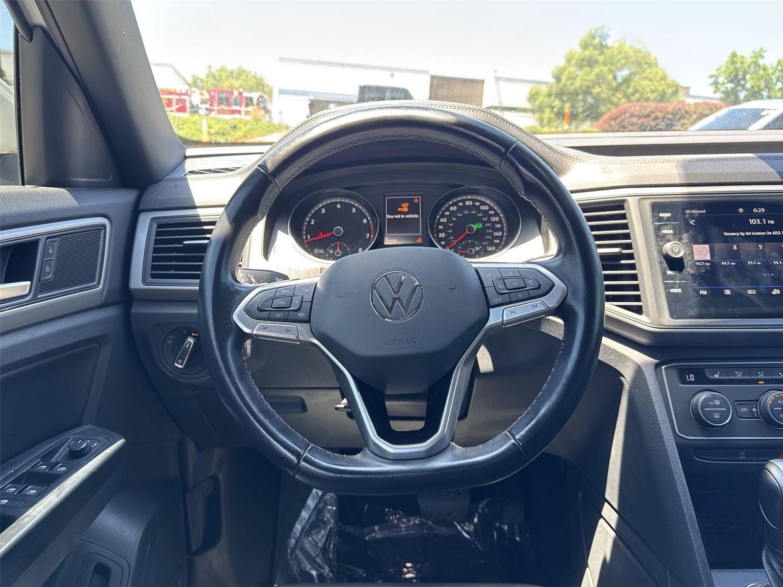 Used 2020 Volkswagen Atlas Cross Sport SE AWD/4WD image 16