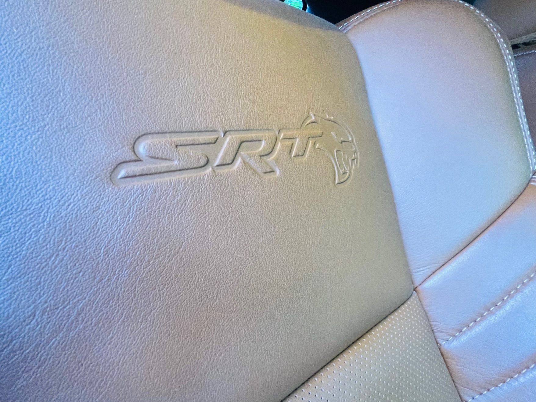 Used 2022 Dodge Challenger SRT Hellcat w/ Plus Package RWD image 34