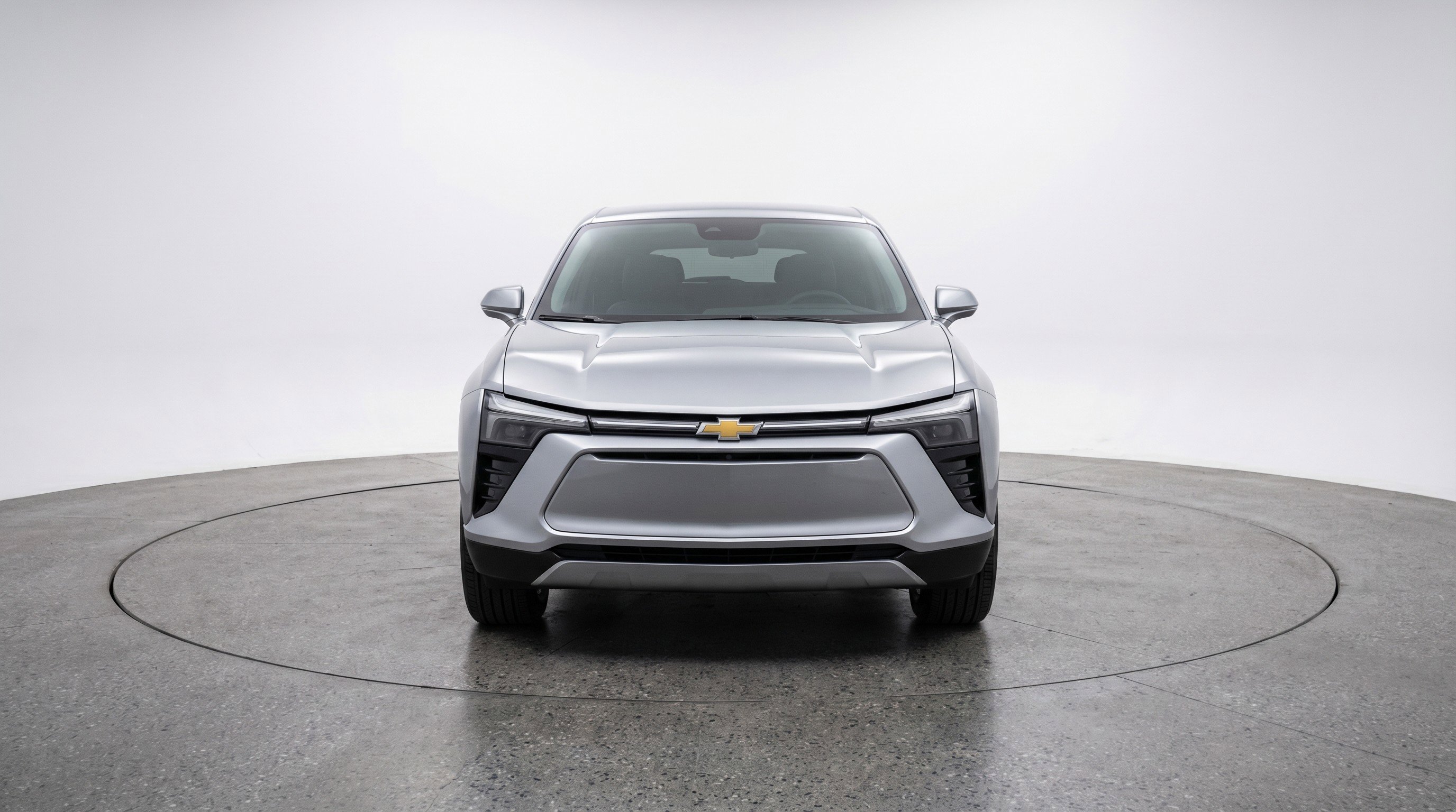 Used 2025 Chevrolet Blazer LT FWD image 2