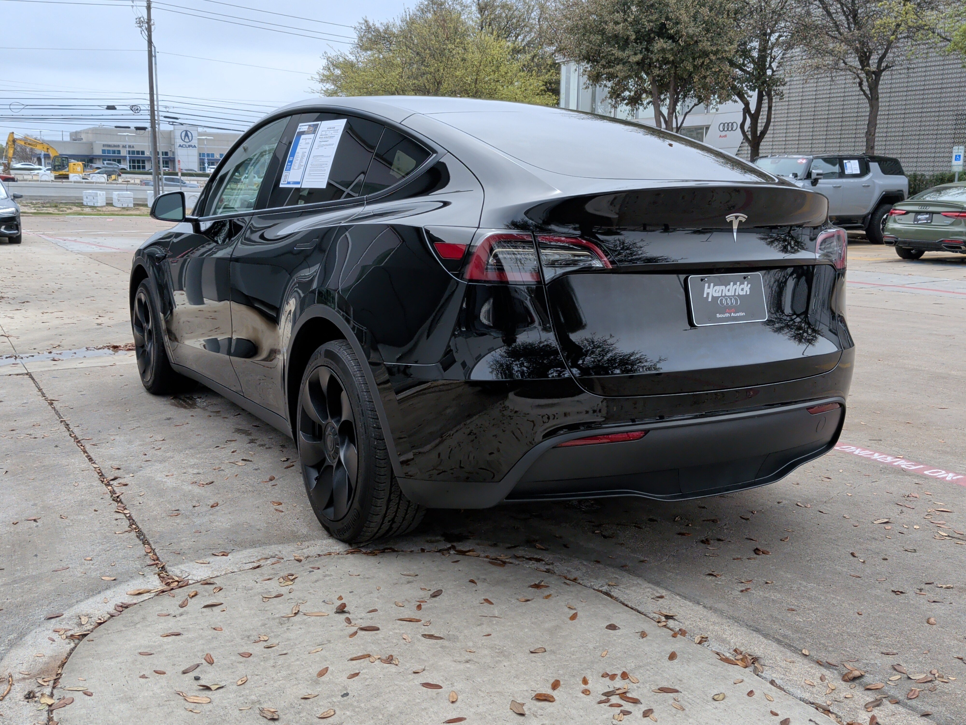 Used 2025 Tesla Model Y Long Range image 8
