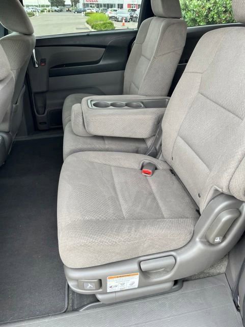 Used 2016 Honda Odyssey EX image 12