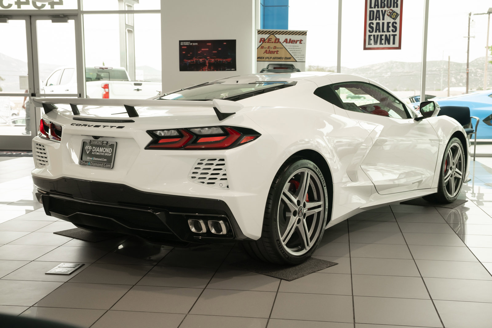 New 2026 Chevrolet Corvette Stingray Premium Cpe w/ Z51 Performance Package image 2