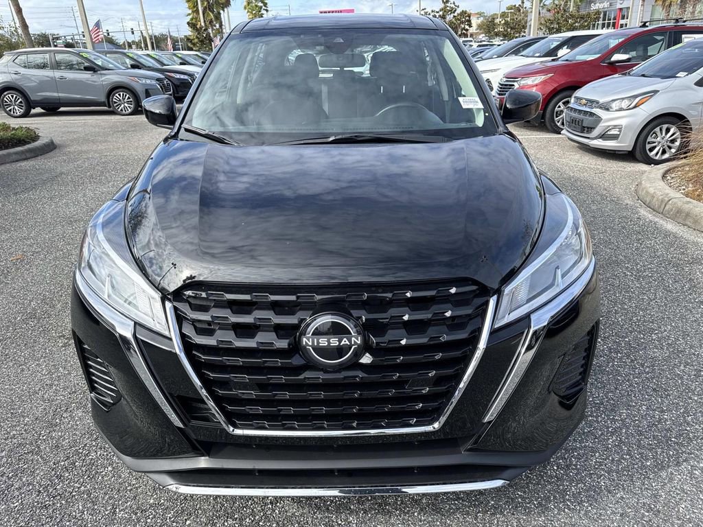 Certified 2024 Nissan Kicks S image 9