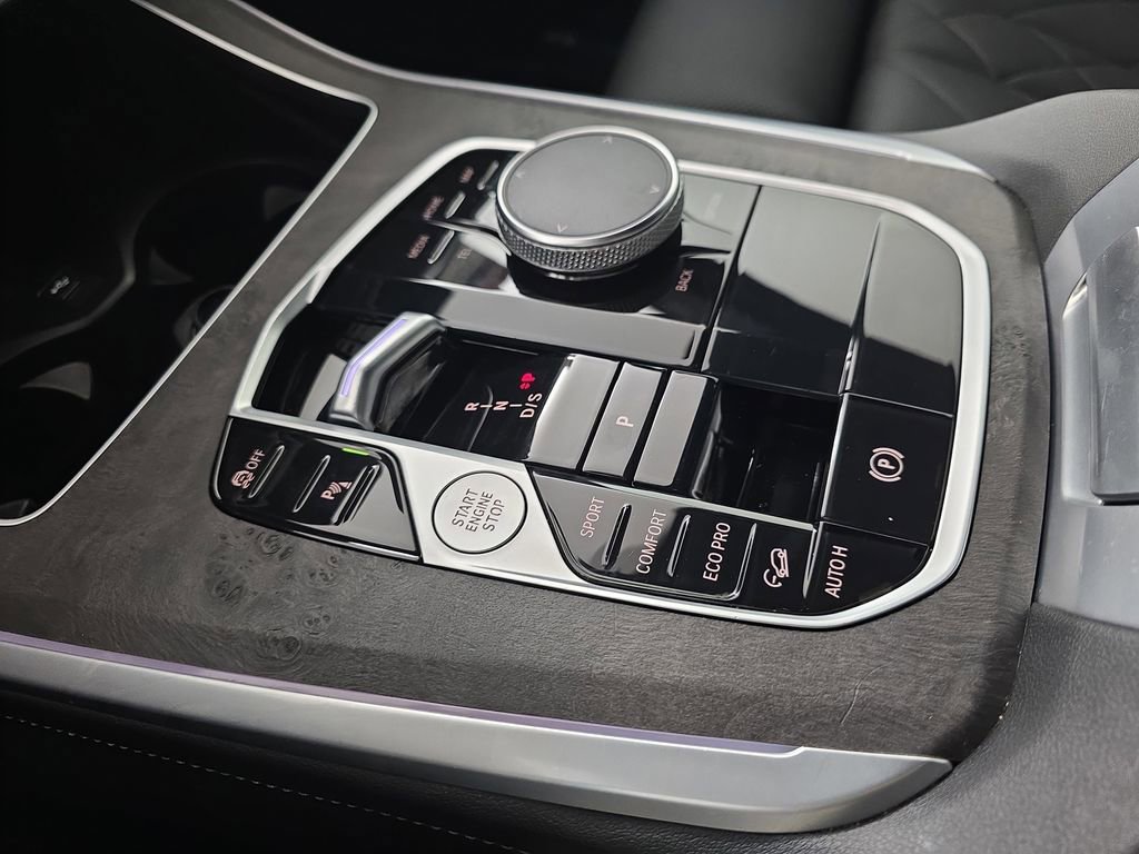 Certified 2024 BMW X5 xDrive40i w/ Premium Package image 25