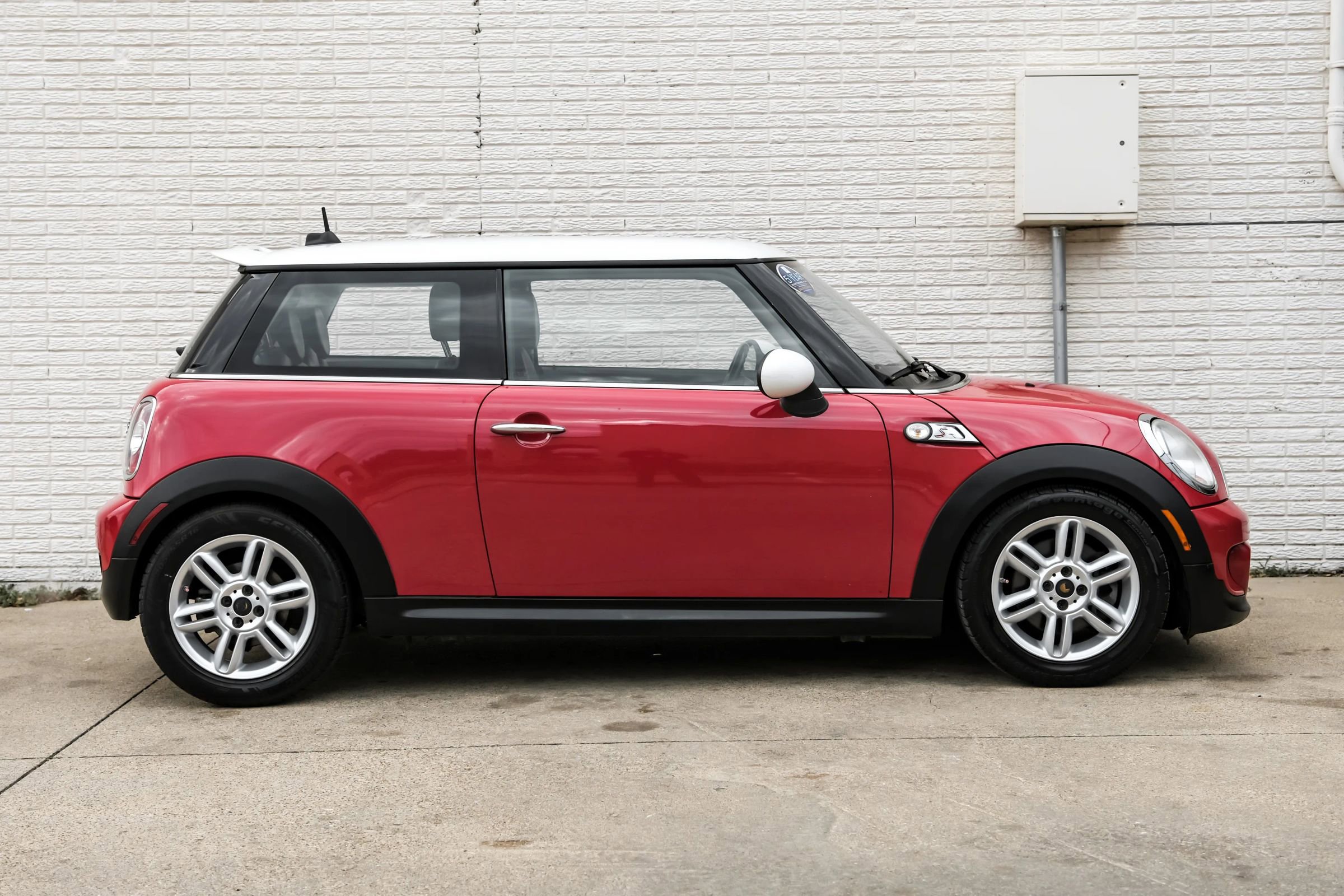 Used 2013 MINI Cooper S image 6