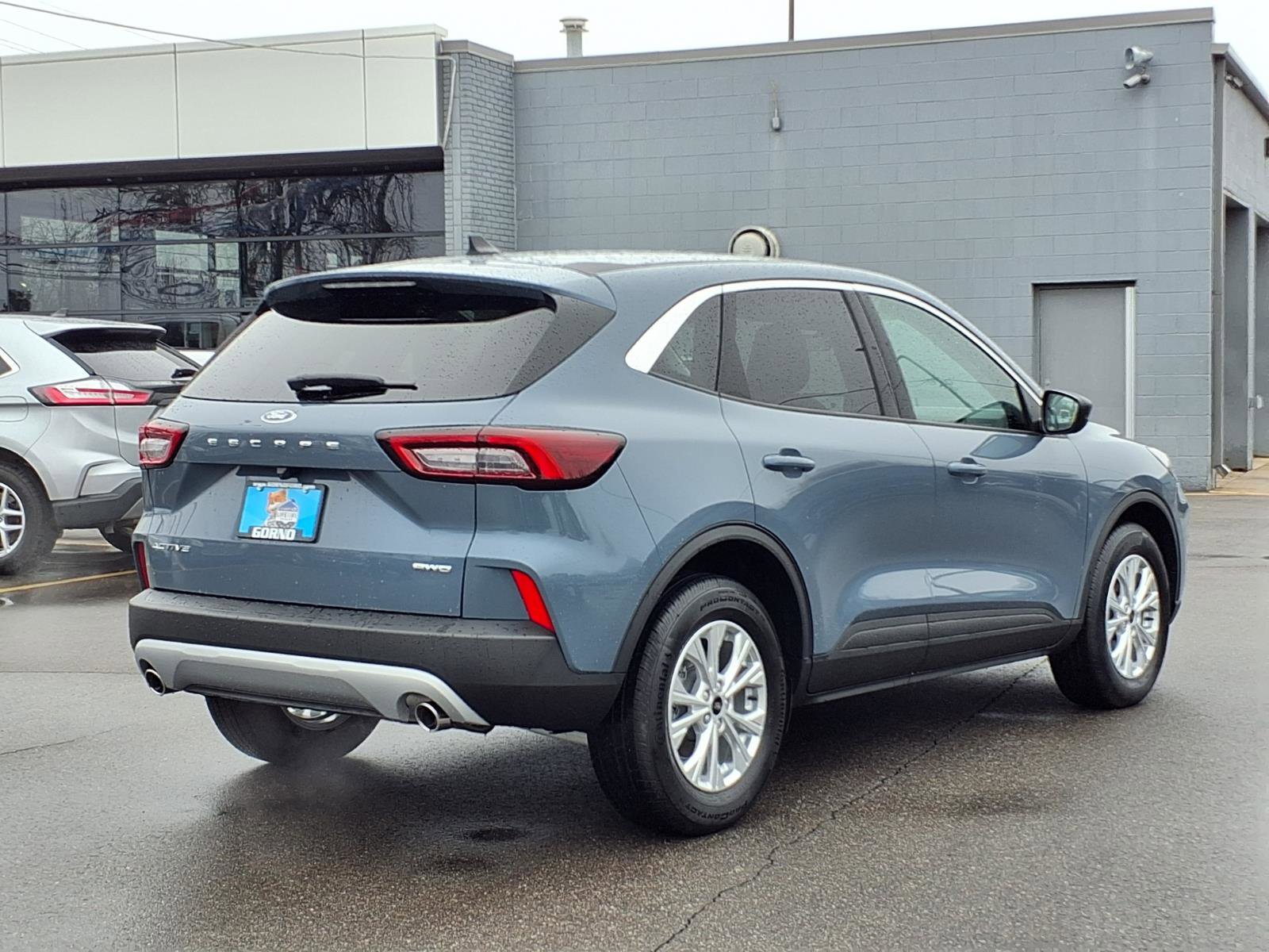 Used 2023 Ford Escape Active image 2