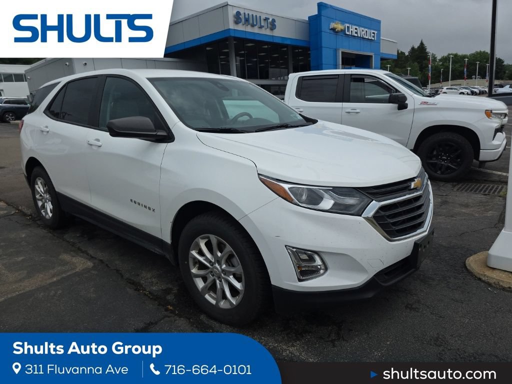 Used 2021 Chevrolet Equinox LS w/ LS Convenience Package AWD/4WD image 1