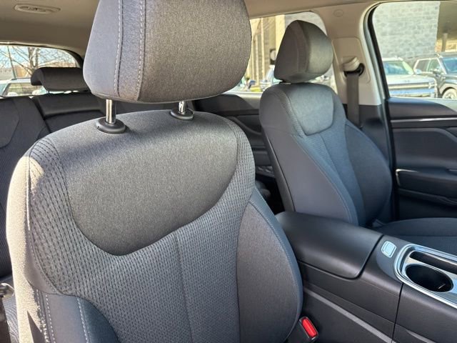 Used 2023 Hyundai Santa Fe SEL w/ Cargo Package image 25