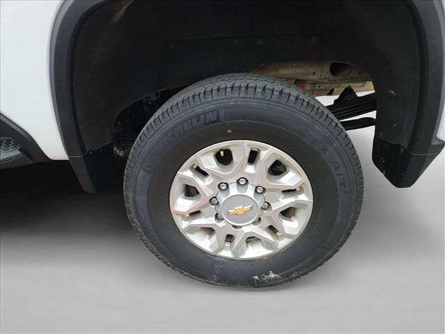 Used 2023 Chevrolet Silverado 2500 LT w/ Convenience Package AWD/4WD image 9