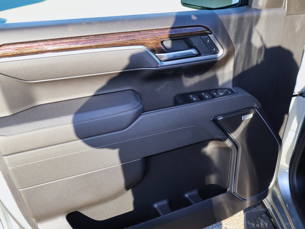 New 2026 GMC Sierra 1500 Elevation image 9