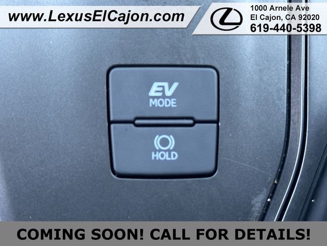 Used 2025 Lexus UX 300h AWD w/ Accessory Package (Z2) image 34