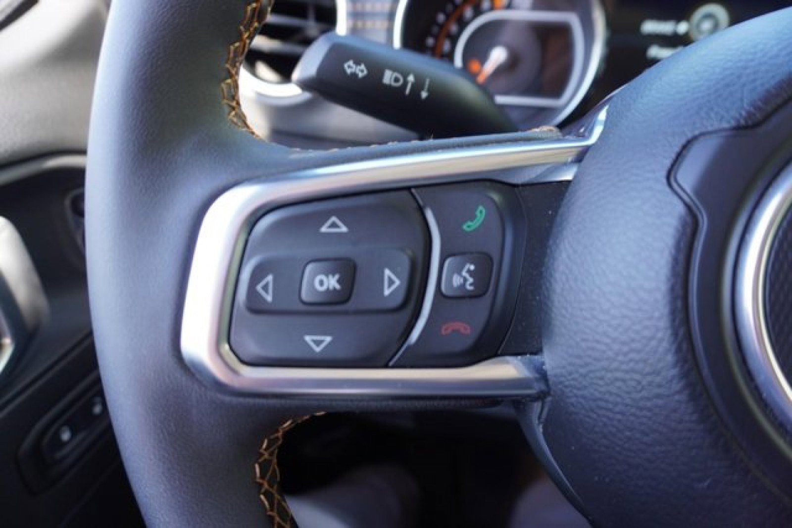 Used 2023 Jeep Gladiator Overland image 21