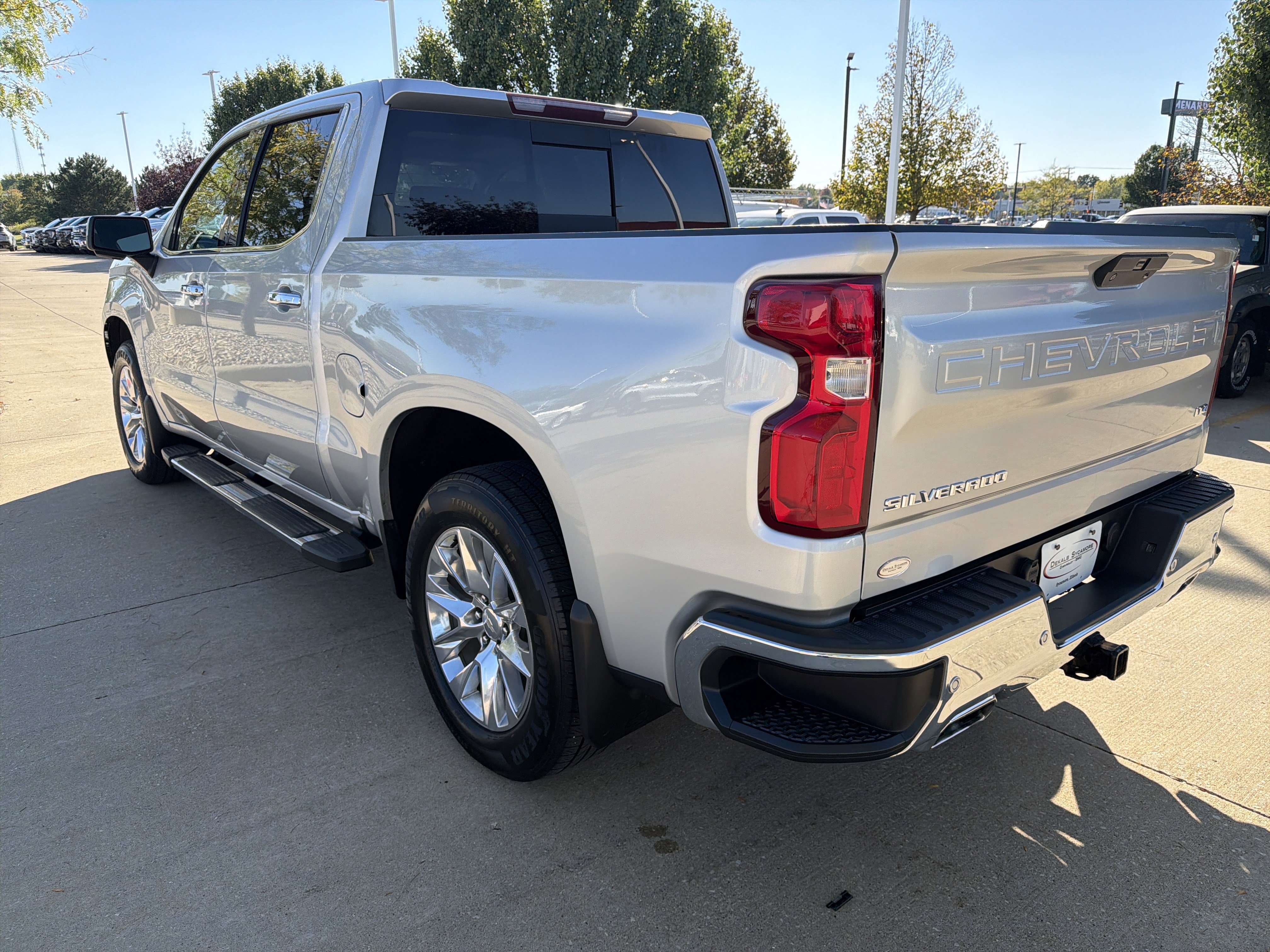 Used 2021 Chevrolet Silverado 1500 LTZ w/ Safety Package II AWD/4WD image 8